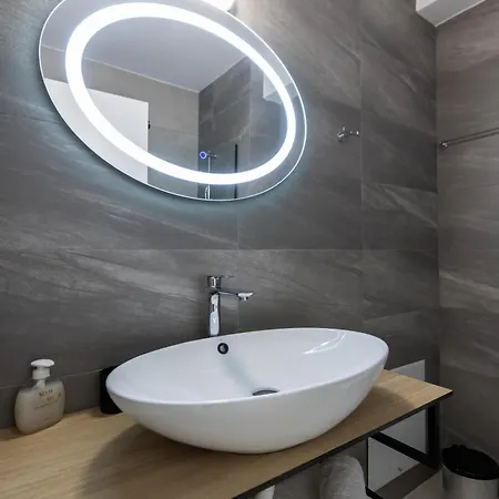 Pagani - Luxury A1 *